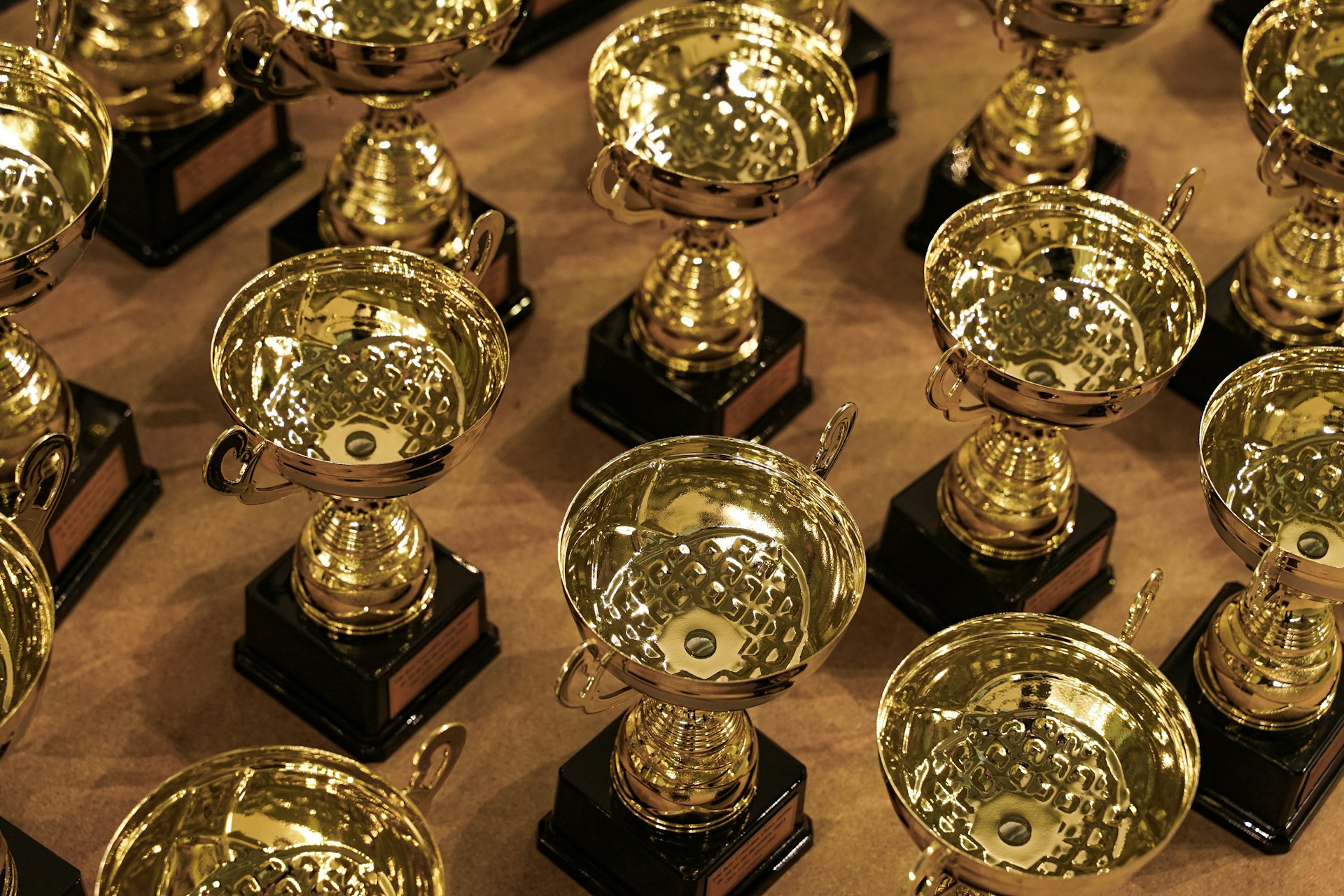 Custom Memento, Trophy & Award Plaque Services in Gangtok
